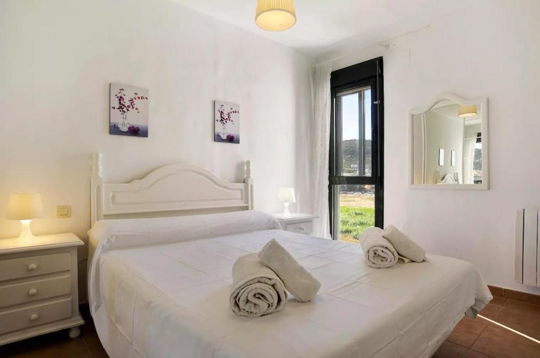 Semifrontal Con Vistas A Pie De Playawifi Apartment Zahara de los Atunes Bagian luar foto